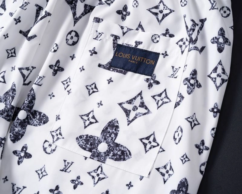 EyeCatching Louis Vuitton Short Suits 139135