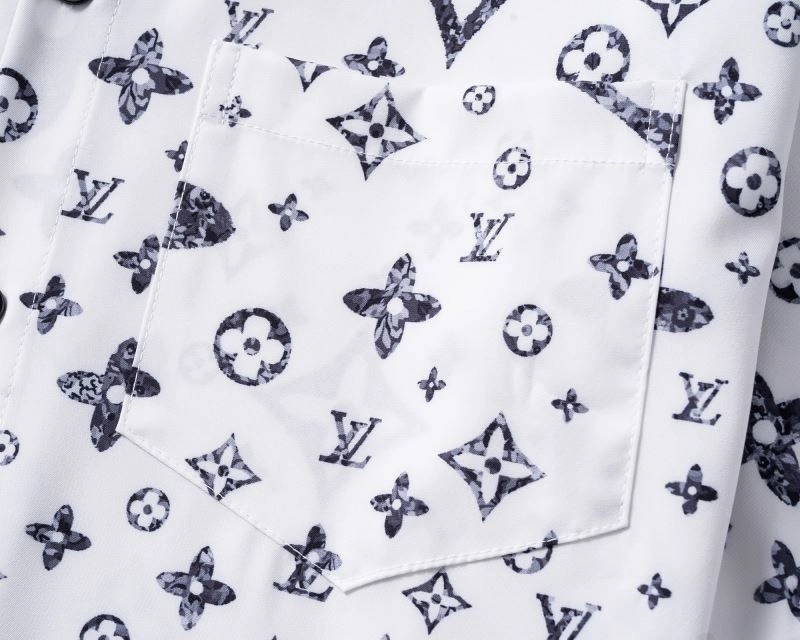 EyeCatching Louis Vuitton Short Suits 139135