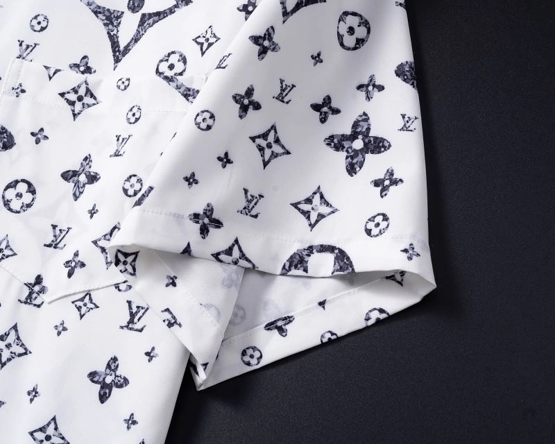 EyeCatching Louis Vuitton Short Suits 139135