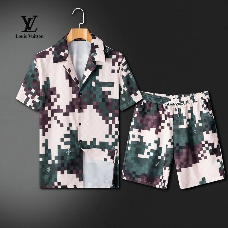 Louis Vuitton Short Suits Minimalist 139133