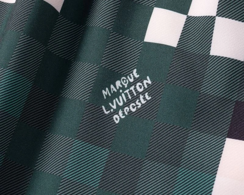 Louis Vuitton Short Suits Minimalist 139133
