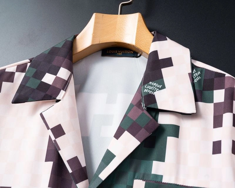 Louis Vuitton Short Suits Minimalist 139133