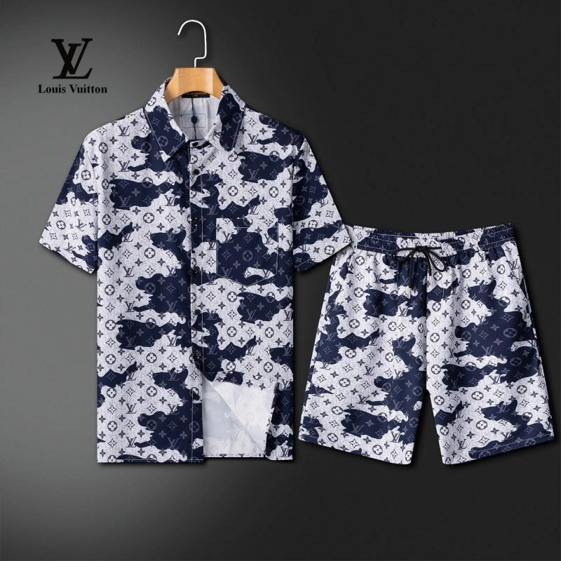 Louis Vuitton Short Suits Fashionable 139126