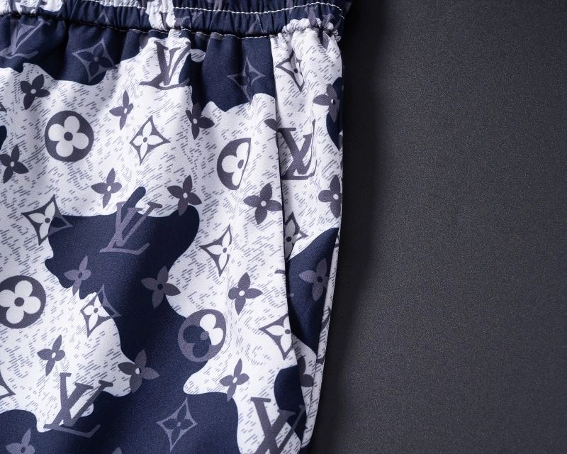 Louis Vuitton Short Suits Fashionable 139126