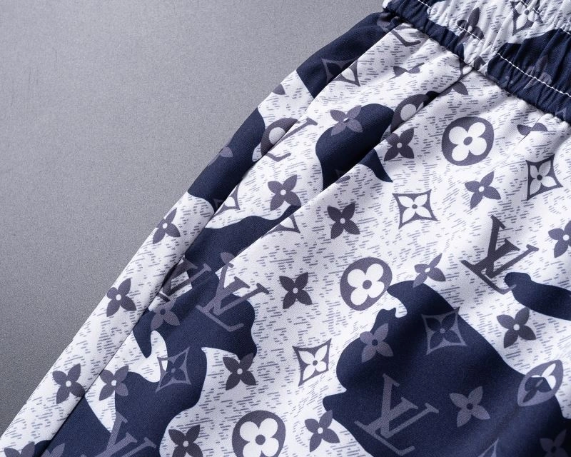 Louis Vuitton Short Suits Fashionable 139126