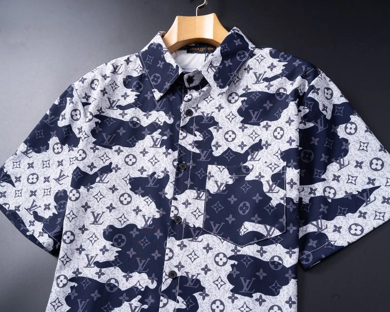 Louis Vuitton Short Suits Fashionable 139126