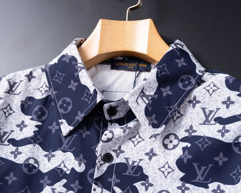 Louis Vuitton Short Suits Fashionable 139126