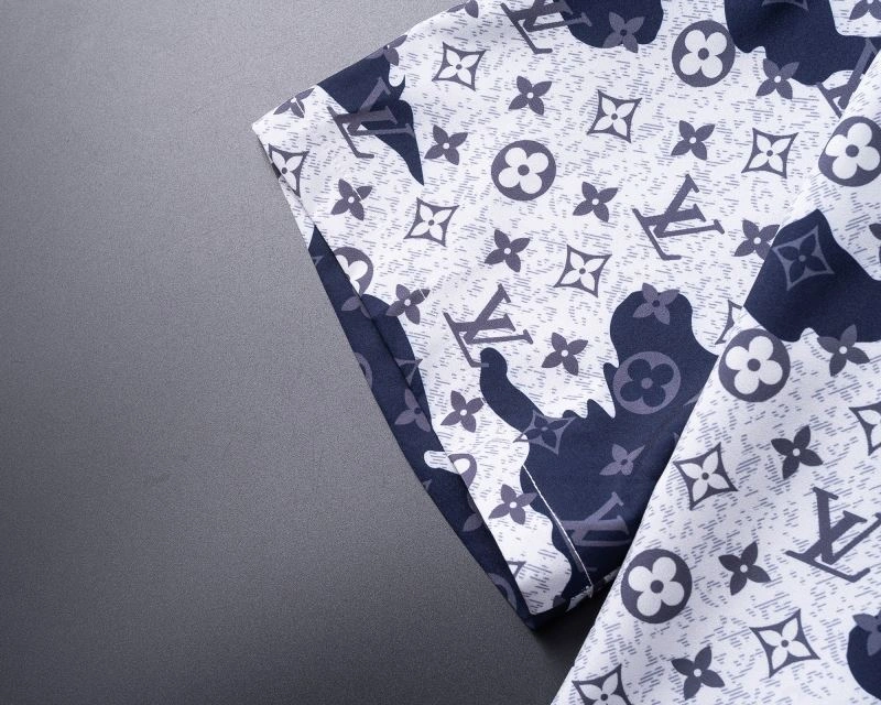 Louis Vuitton Short Suits Fashionable 139126
