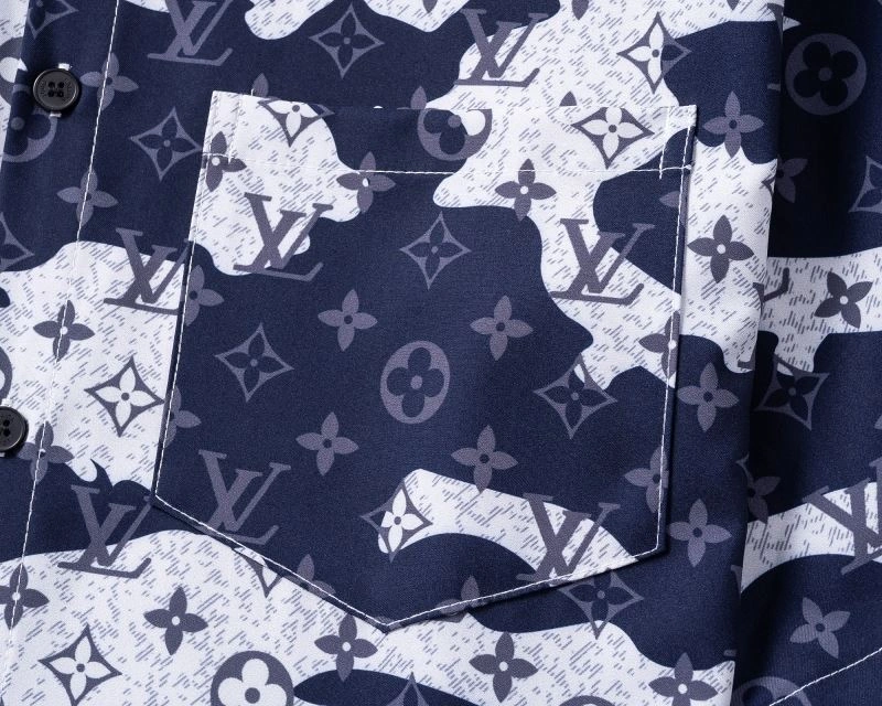 Louis Vuitton Short Suits Fashionable 139126