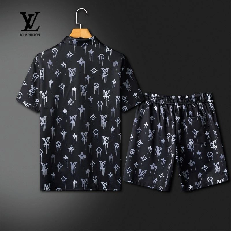Louis Vuitton Short Suits Premium 131976