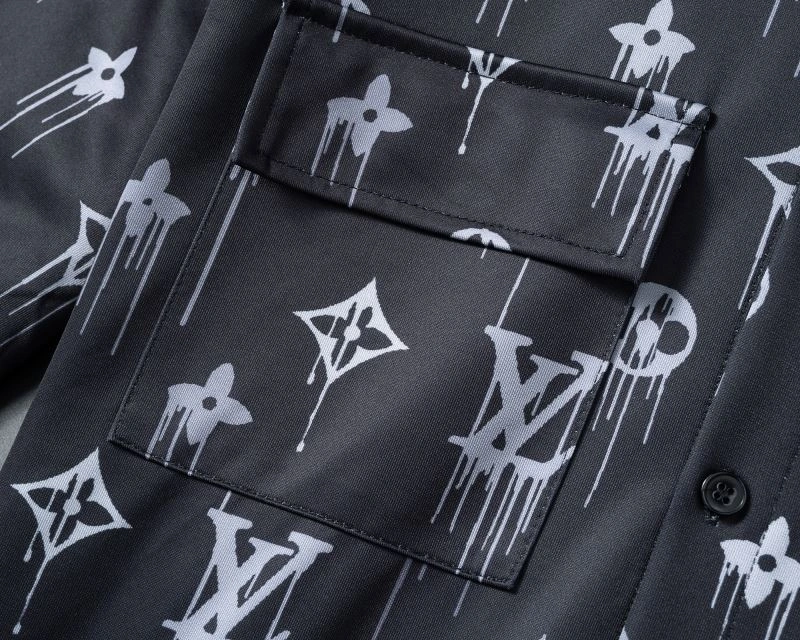 Louis Vuitton Short Suits Premium 131976