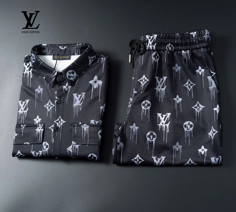 Louis Vuitton Short Suits Premium 131976