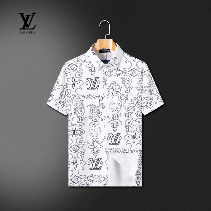 Louis Vuitton Short Suits Snug 131974