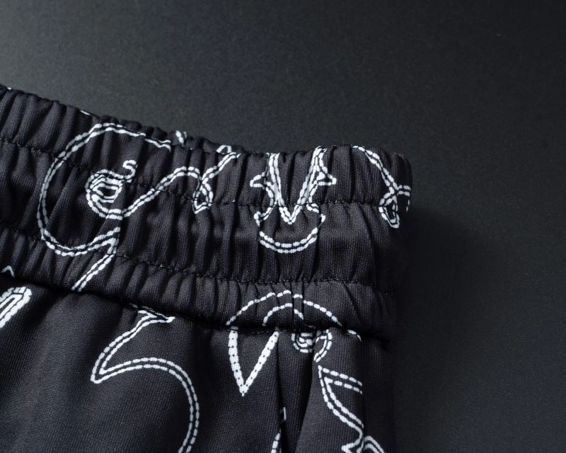 Louis Vuitton Short Suits Snug 131974