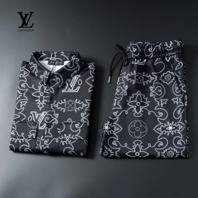 Louis Vuitton Short Suits Snug 131974
