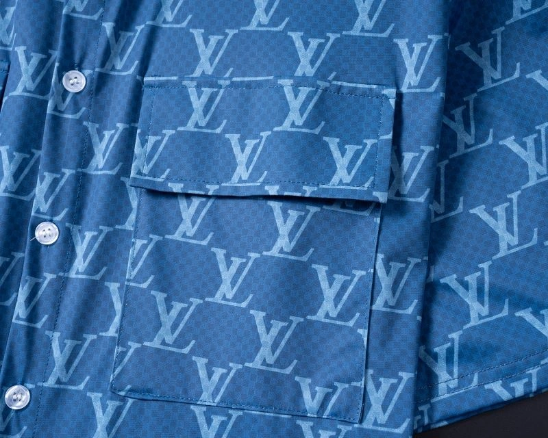 Louis Vuitton Short Suits Lightweight 131975