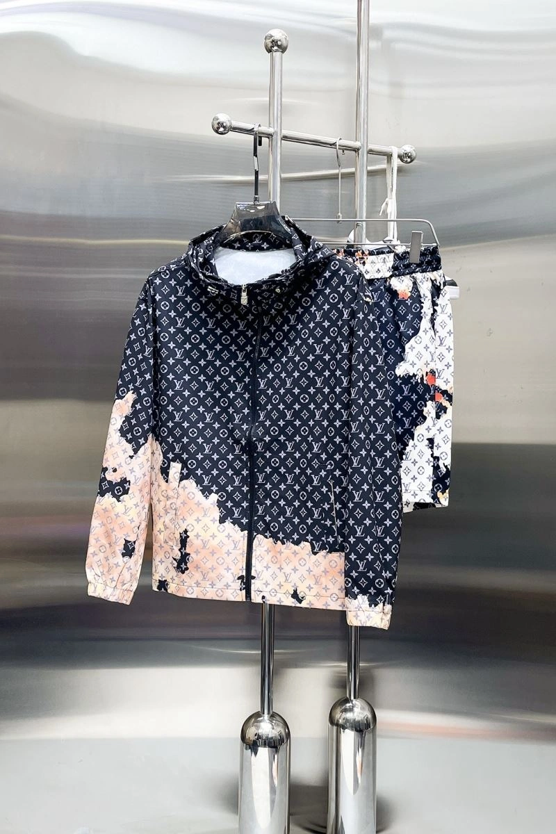 HighPerformance Louis Vuitton Short Suits 137322