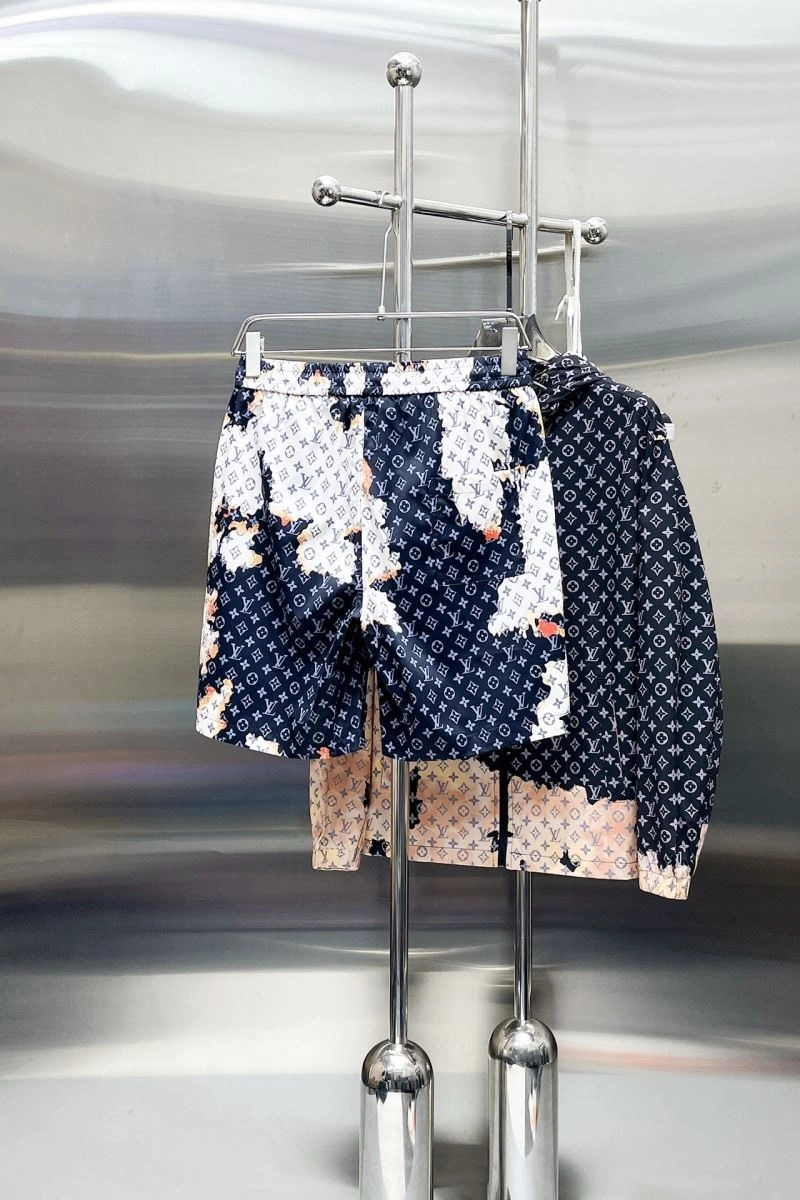HighPerformance Louis Vuitton Short Suits 137322