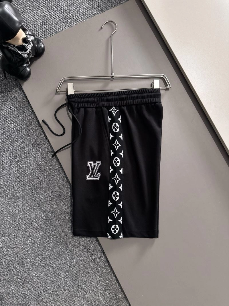 Affordable Louis Vuitton Short Suits 136350