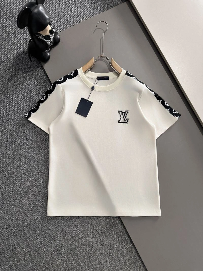 Unisex Louis Vuitton Short Suits 136353