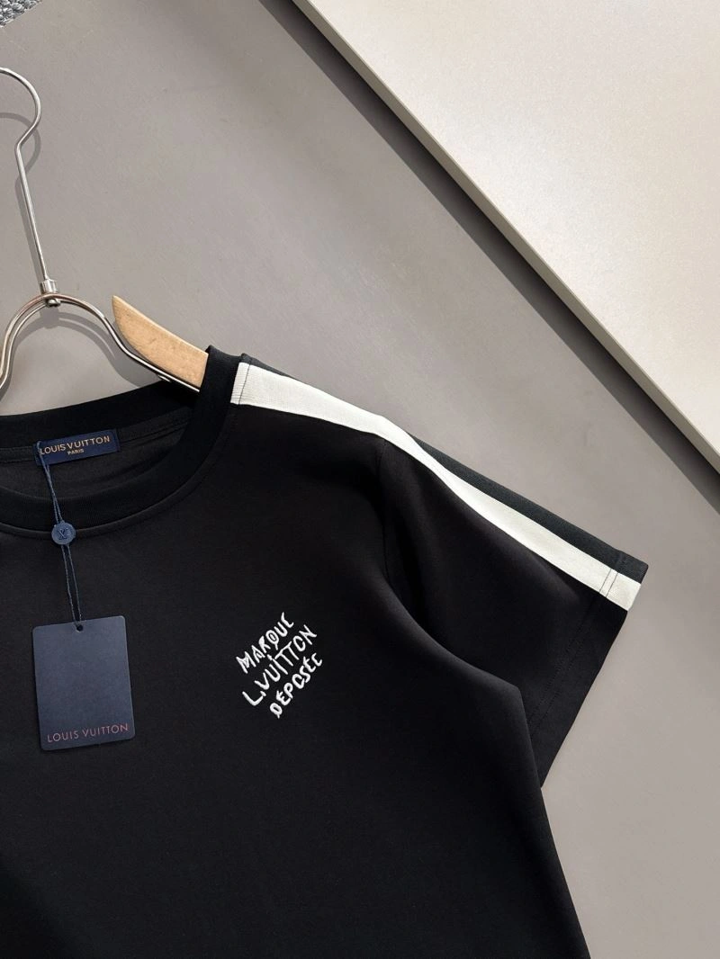 Louis Vuitton Short Suits Versatile 136347