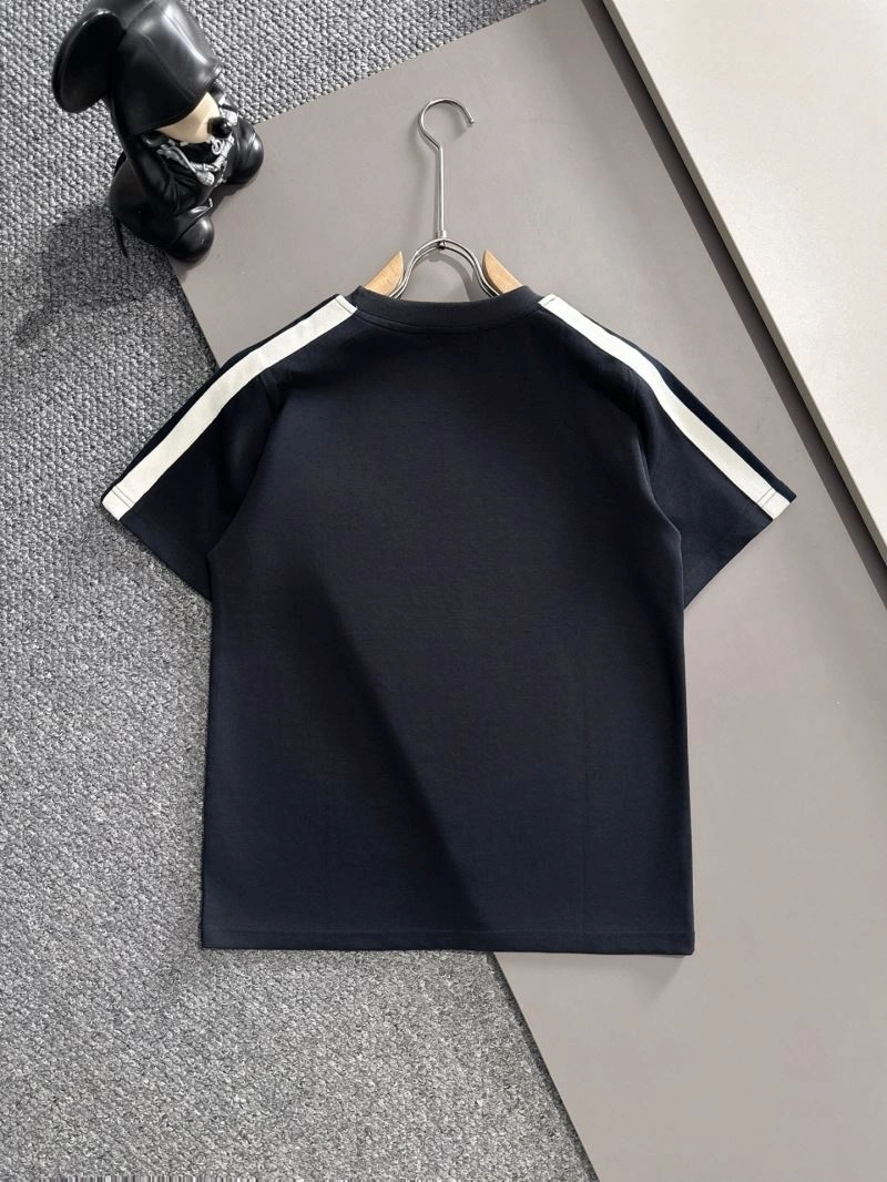 ModernLook Louis Vuitton Short Suits 136360