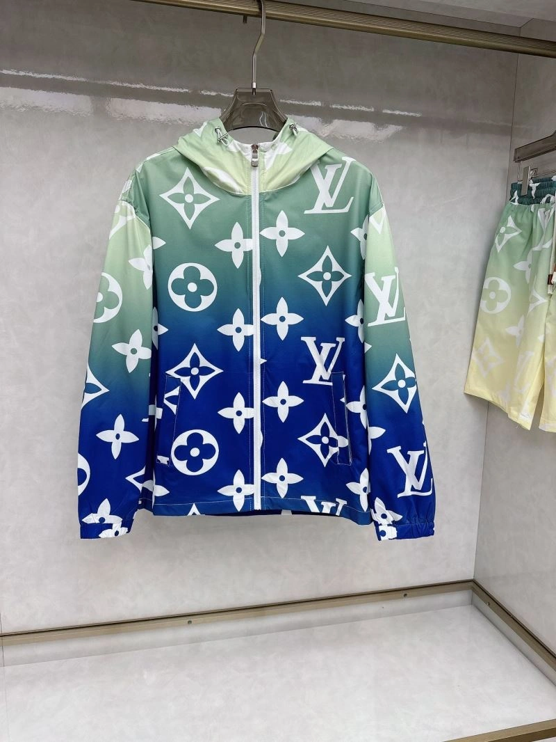 Classic Louis Vuitton Short Suits 136355