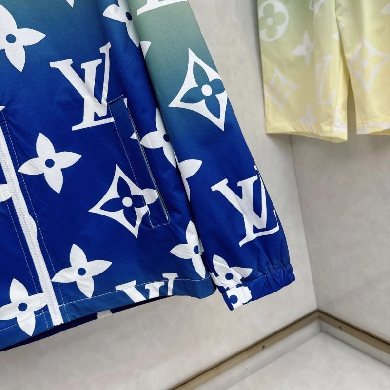 Classic Louis Vuitton Short Suits 136355