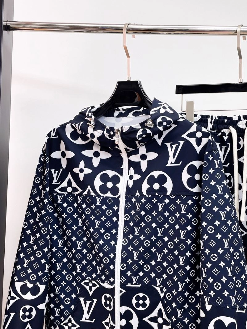 Louis Vuitton Short Suits TravelReady 136340