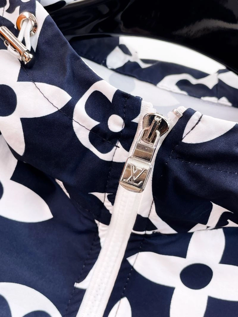 Louis Vuitton Short Suits TravelReady 136340