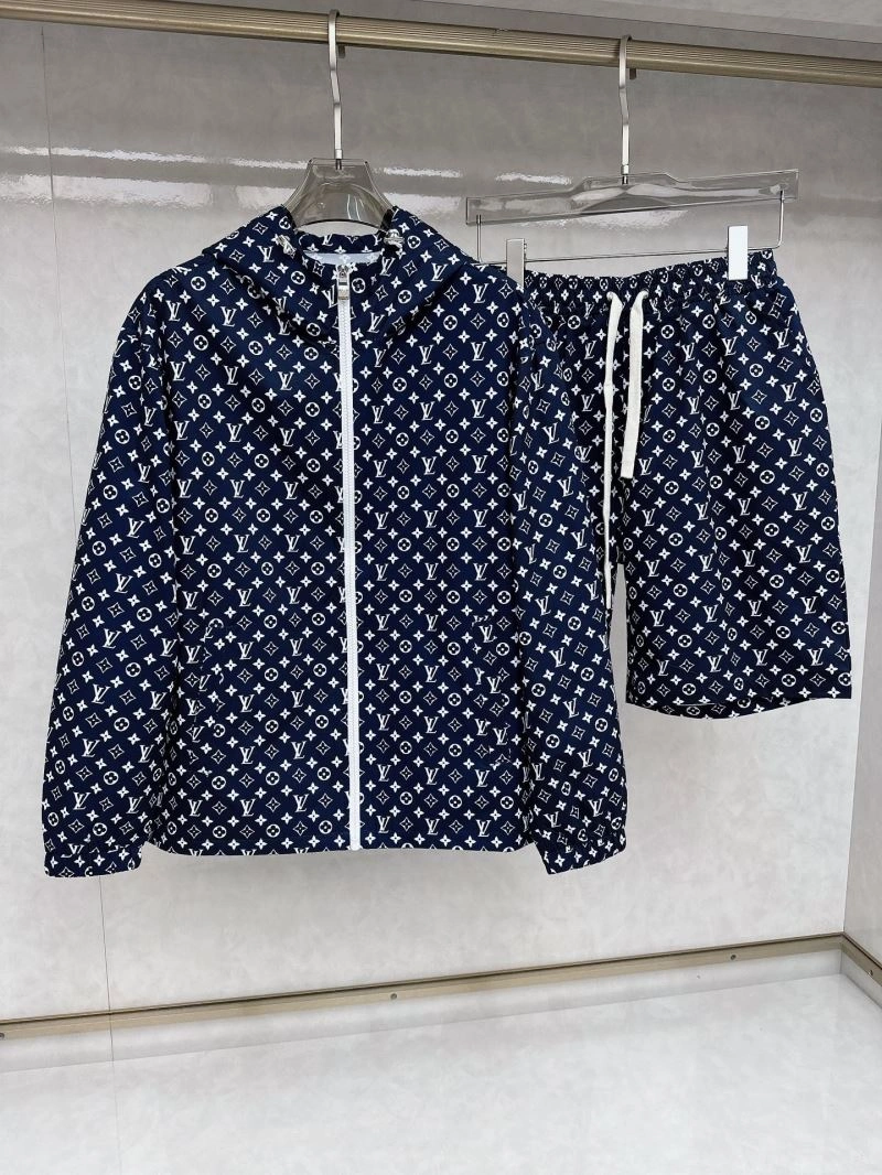 Efficient Louis Vuitton Short Suits 136344