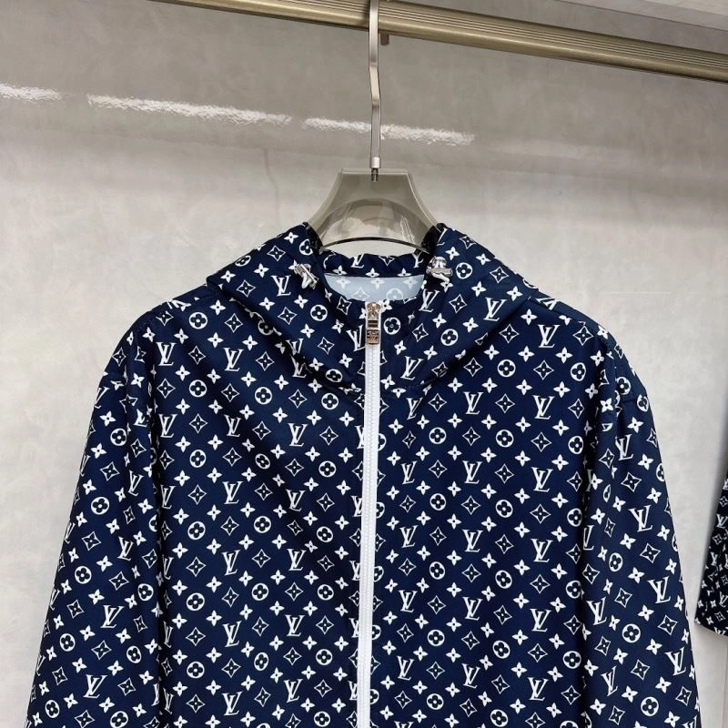 Efficient Louis Vuitton Short Suits 136344