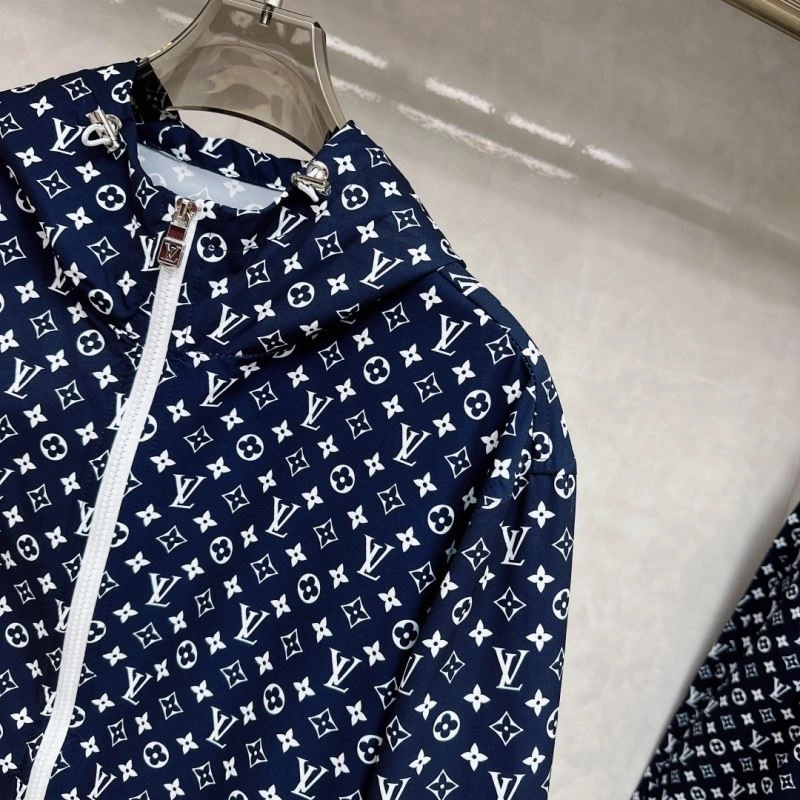 Efficient Louis Vuitton Short Suits 136344
