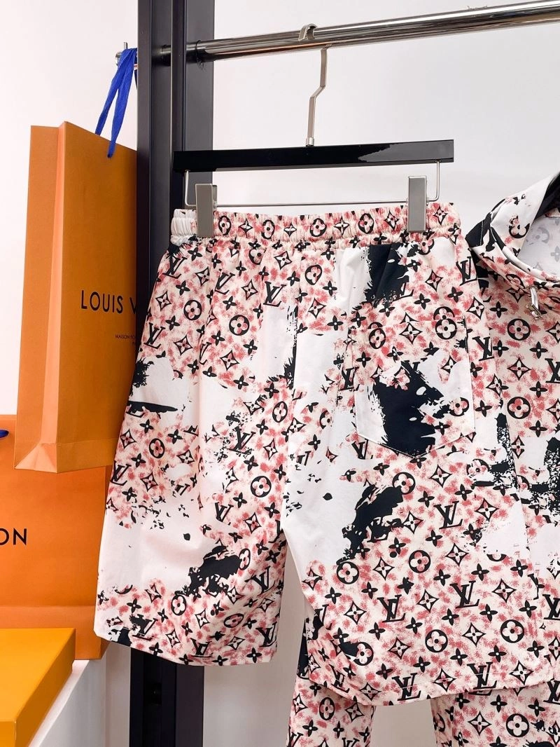 UrbanChic Louis Vuitton Short Suits 136337