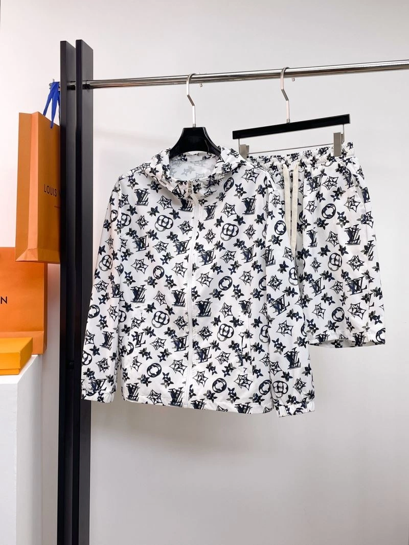 EasyCare Louis Vuitton Short Suits 136329