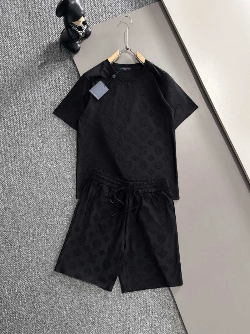 Louis Vuitton Short Suits GoodFit 136334