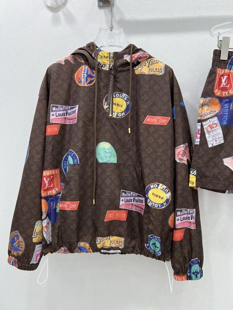 QuickDry Louis Vuitton Short Suits 131690