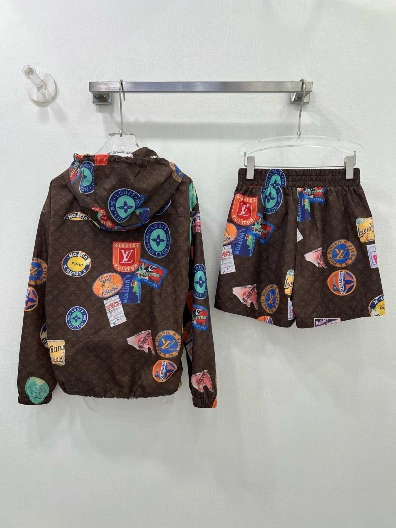 QuickDry Louis Vuitton Short Suits 131690