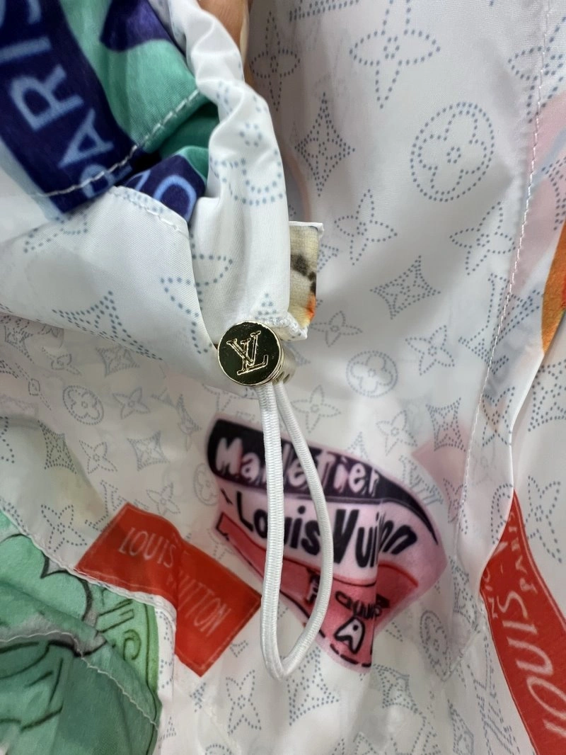 WrinkleFree Louis Vuitton Short Suits 131688