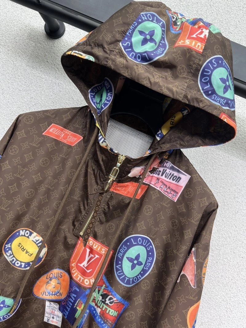 Louis Vuitton Short Suits Lightweight 131712
