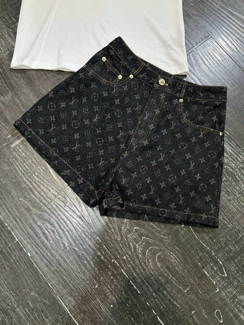 Louis Vuitton Short Suits Contemporary 131682