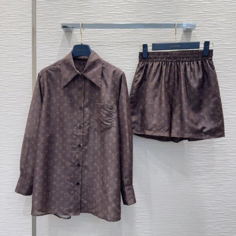 Louis Vuitton Short Suits ZeroBulk 131685