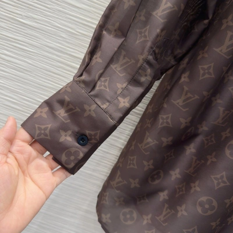 Louis Vuitton Short Suits ZeroBulk 131685
