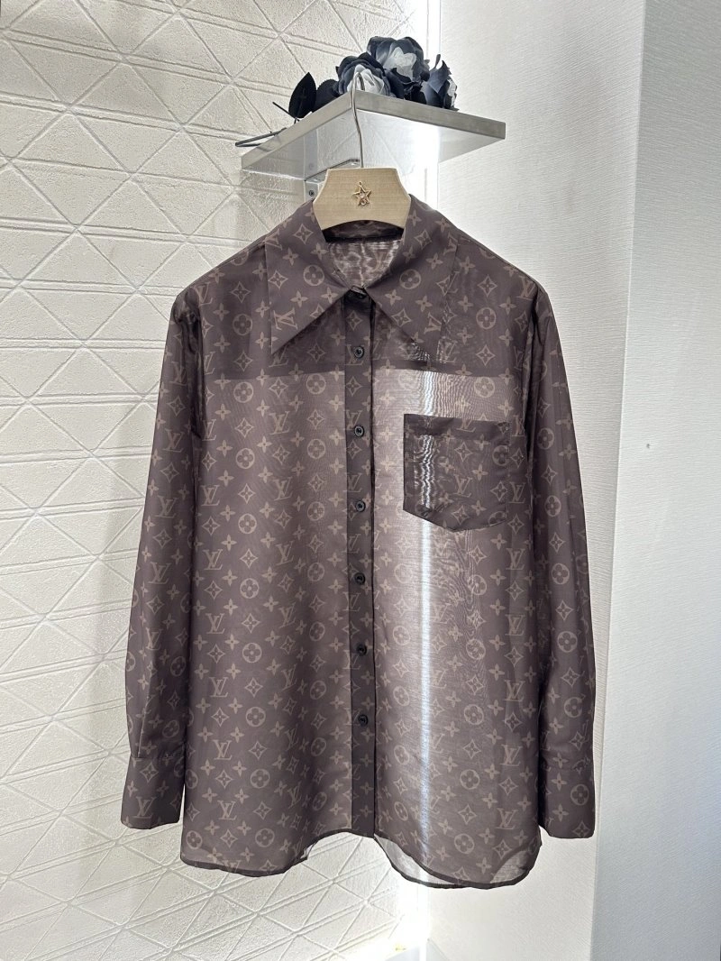 Refined Louis Vuitton Short Suits 131681