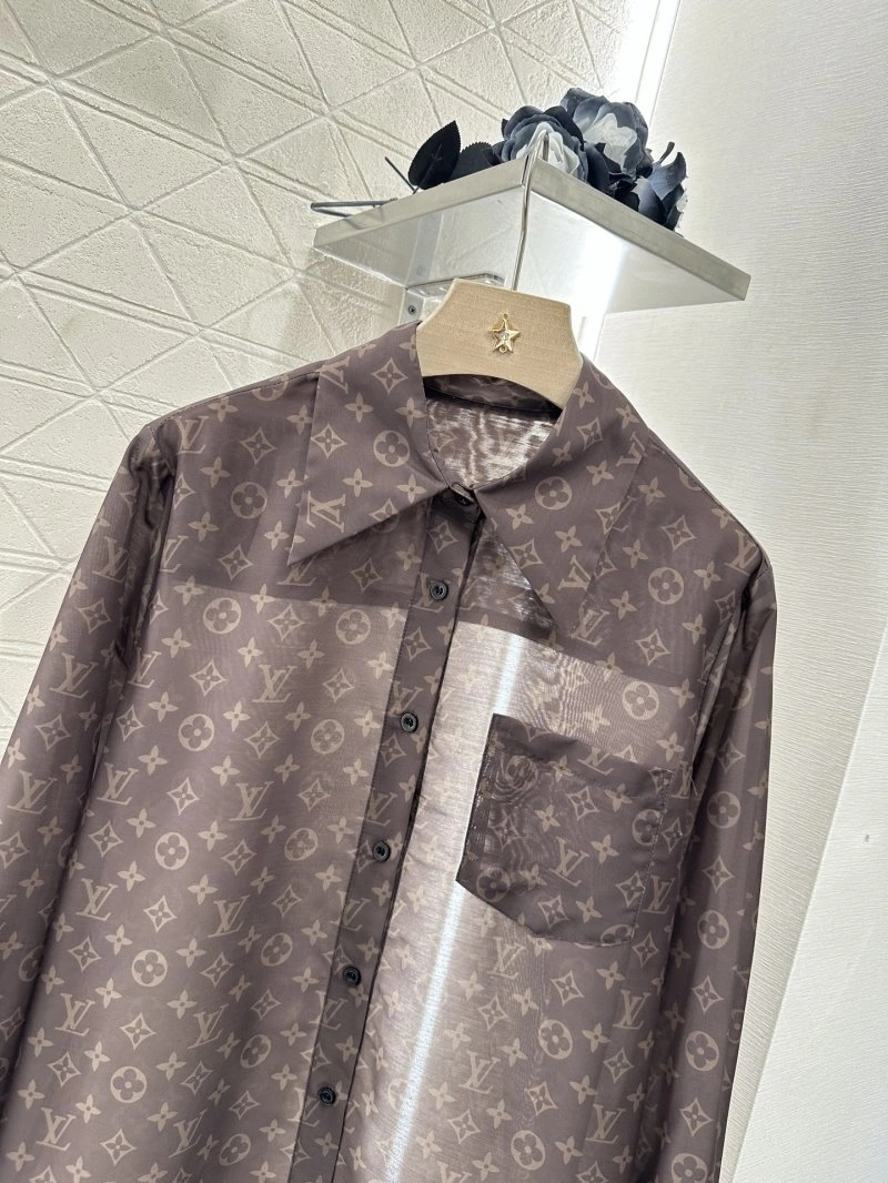 Refined Louis Vuitton Short Suits 131681