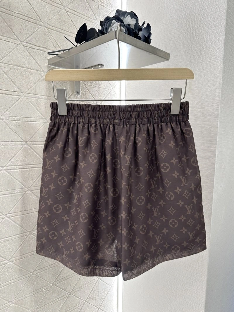 Refined Louis Vuitton Short Suits 131681