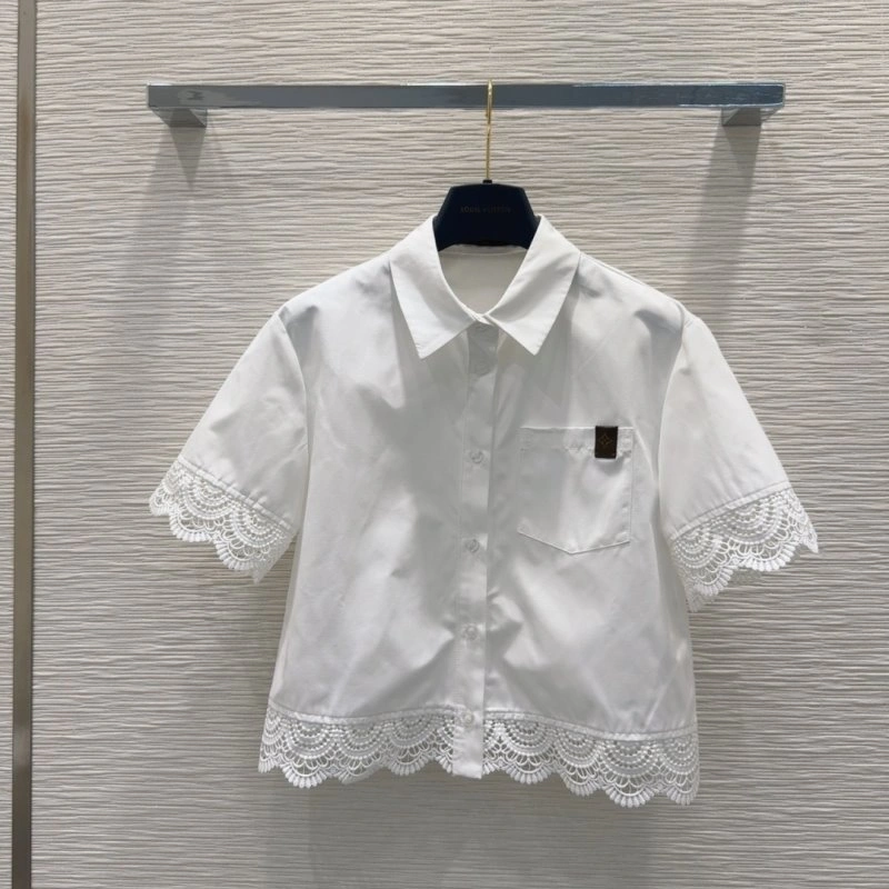 Durable Louis Vuitton Short Suits 131679