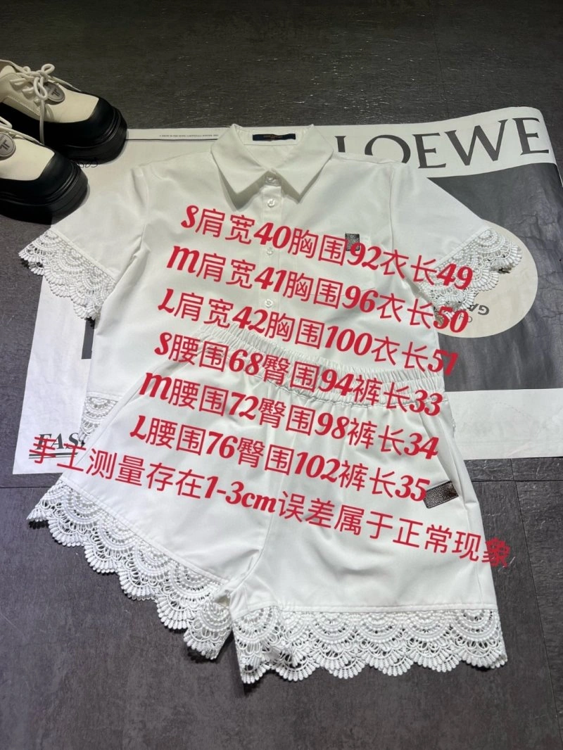 Elegant Louis Vuitton Short Suits 131673