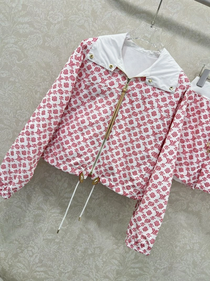 Affordable Louis Vuitton Short Suits 131666