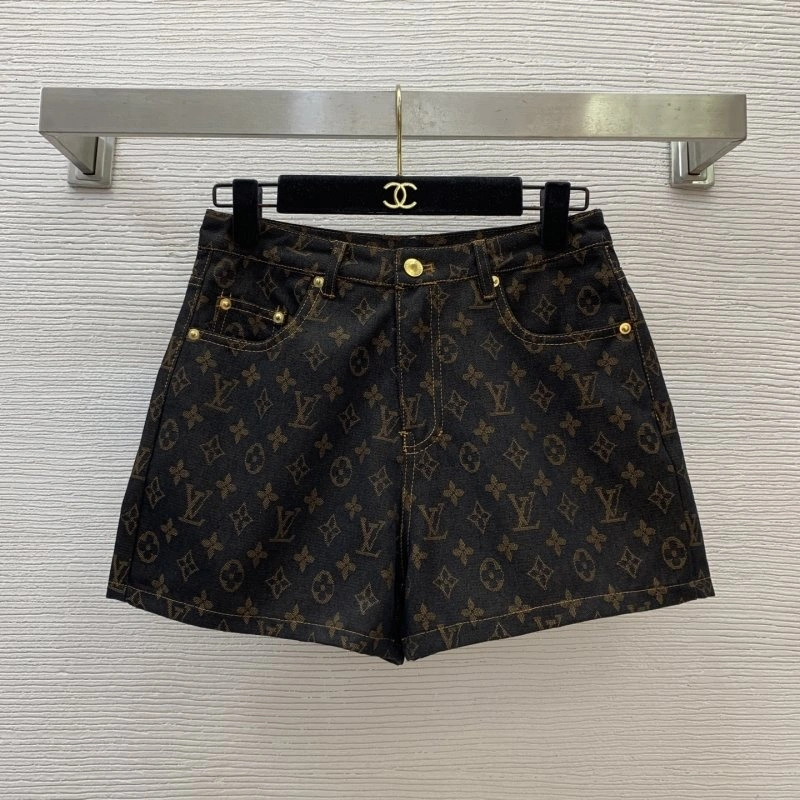 Louis Vuitton Short Suits Breathable 130631